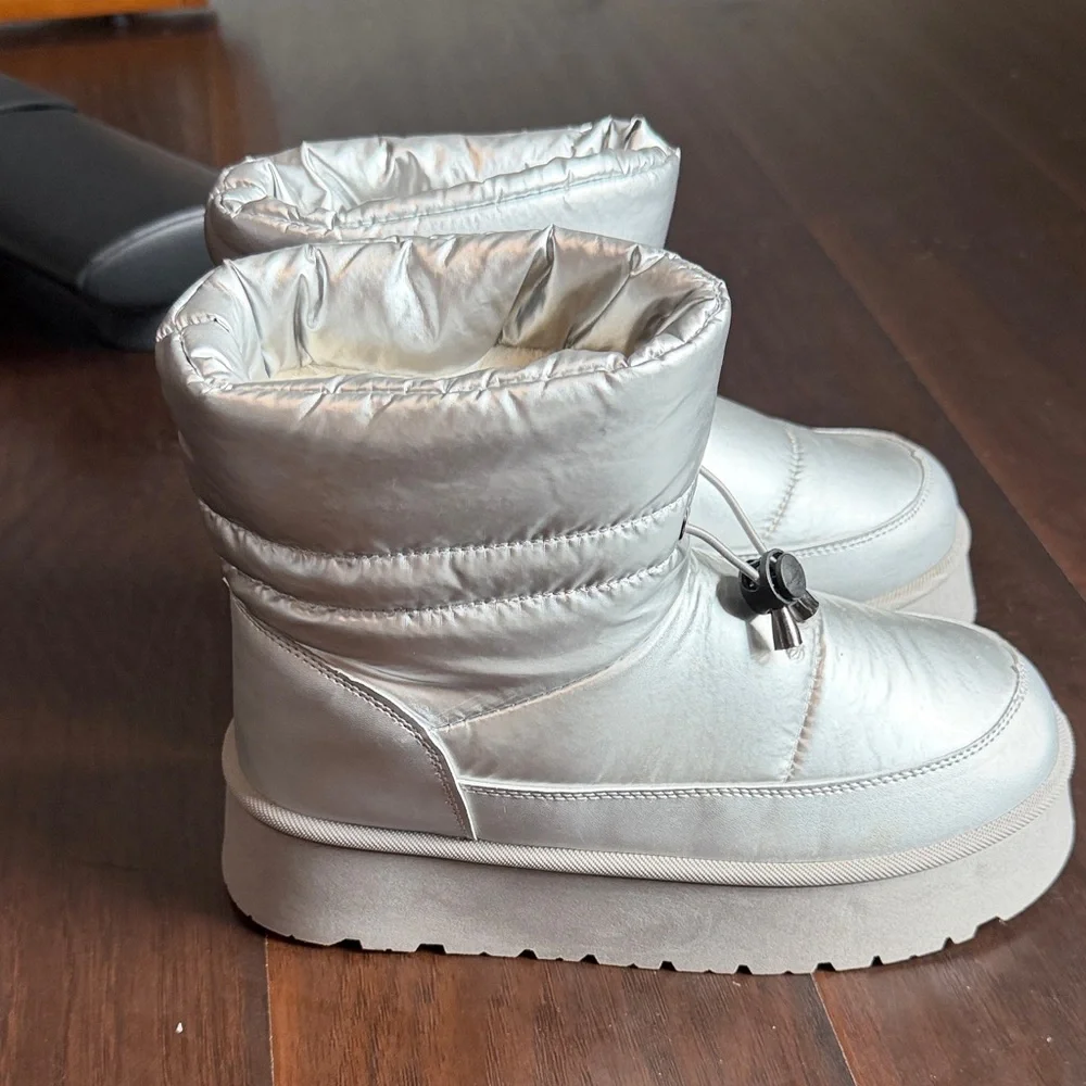 Metallic Silver Puffer Platform Winter Boots